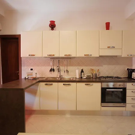 The Lemon Tree House * Scalea